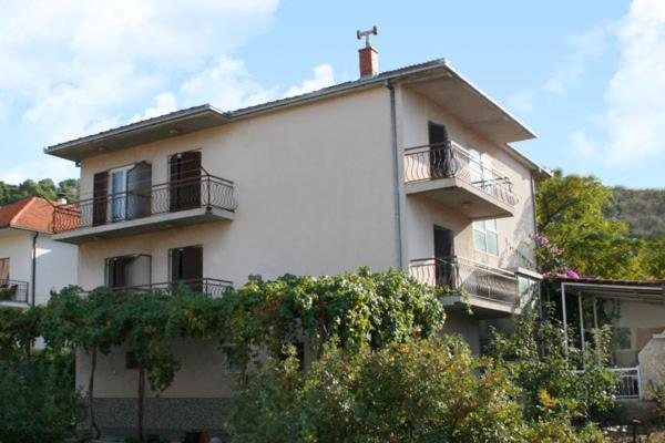 Mravak Apartments Трогир Экстерьер фото