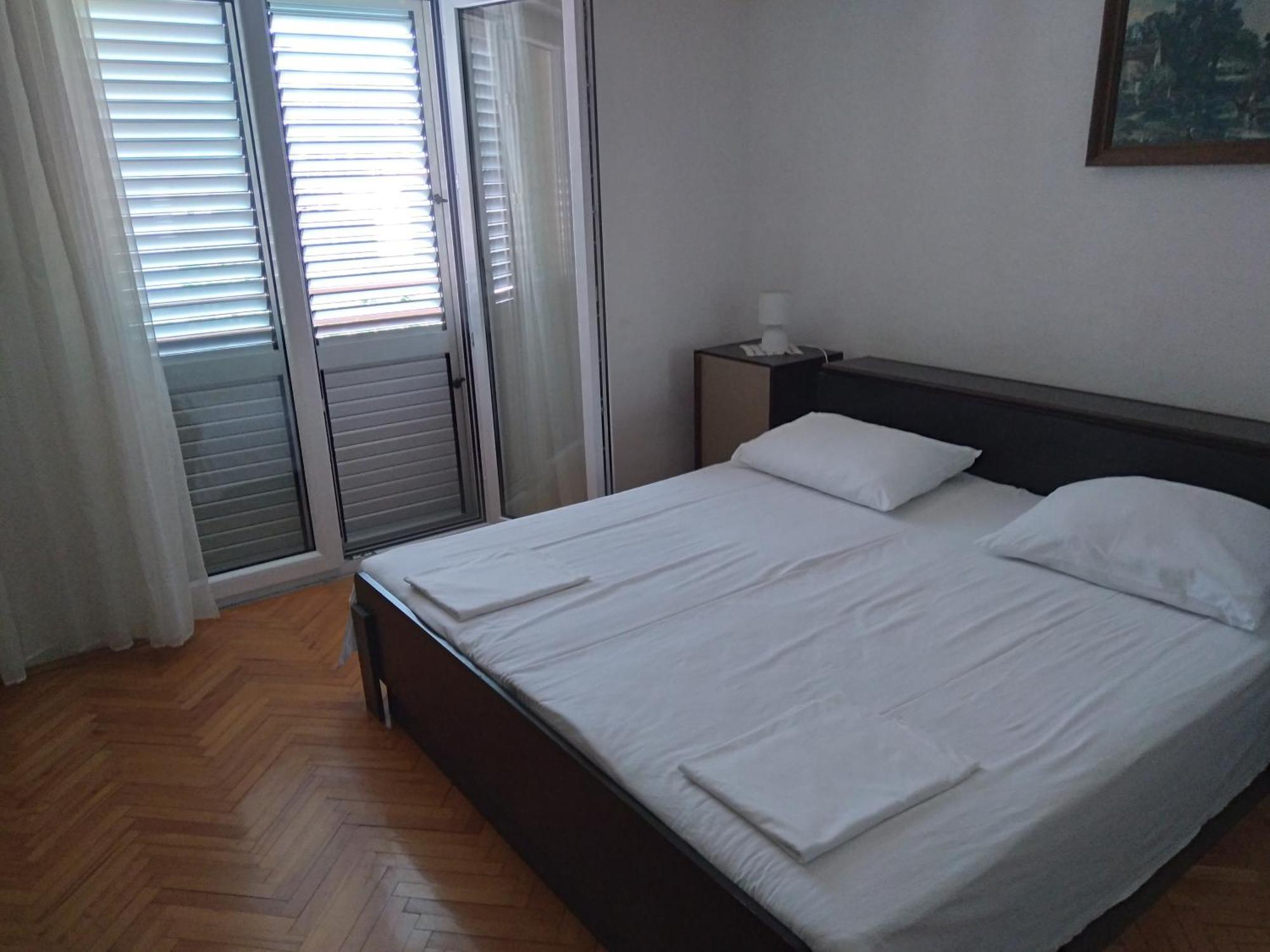 Mravak Apartments Трогир Экстерьер фото