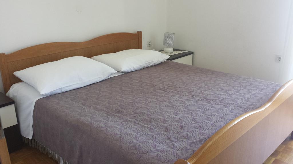 Mravak Apartments Трогир Экстерьер фото