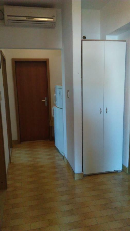 Mravak Apartments Трогир Экстерьер фото